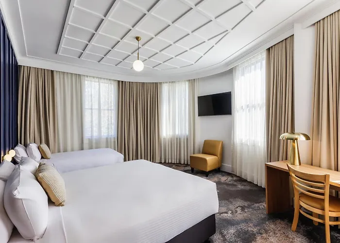 B&B only: Royal Exhibition Hotel